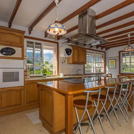 Almendros ラスパルマス・デ・グランカナリア